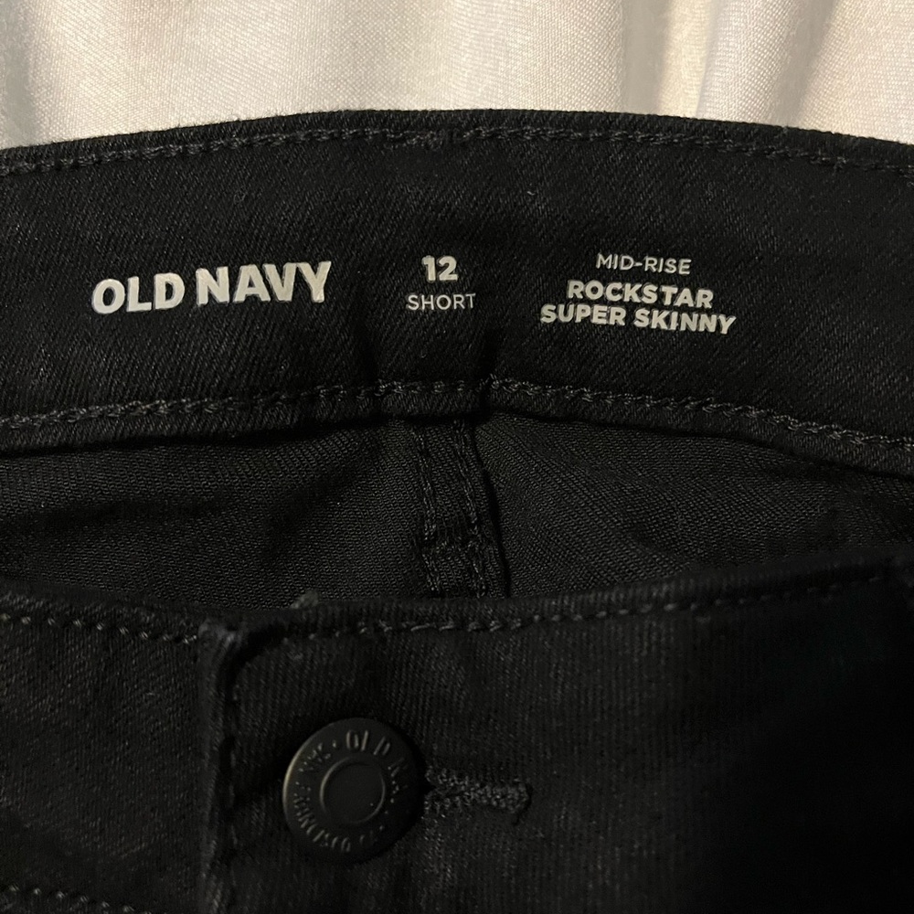 Old navy mid-rise rockstar super skinny black jeans